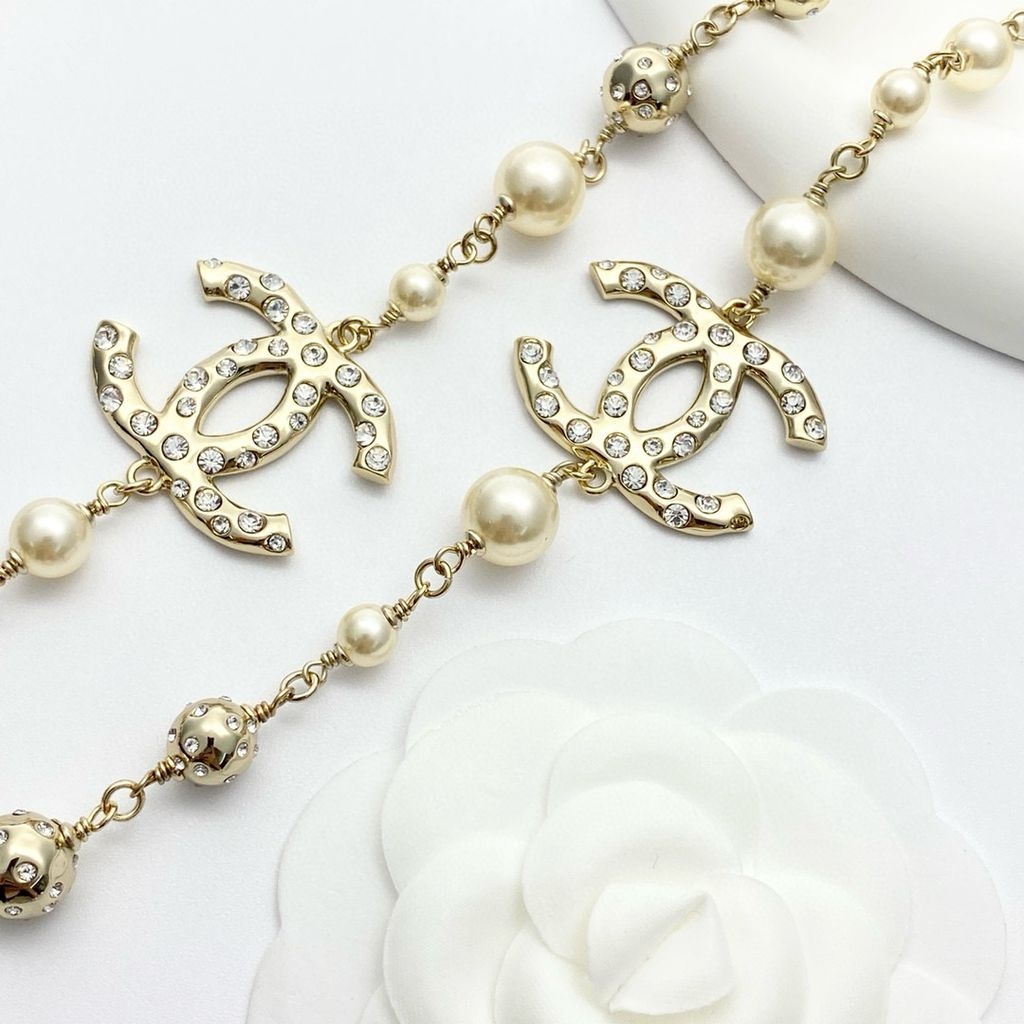 Vòng ngọc trai Chanel bản VIP