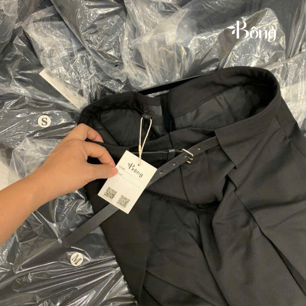 Quần suông đen Zara kèm belt da bản 2cm