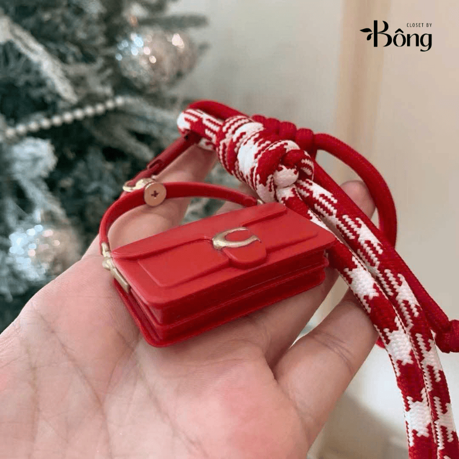 Charm COACH đỏ dư xịn fullbox