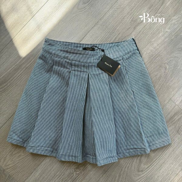Chân váy kẻ xếp ly Massimo Dutti