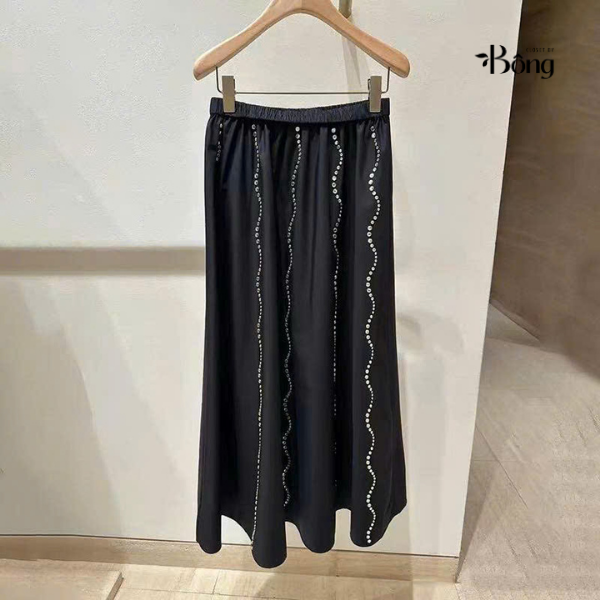Chân váy midi màu đen đính hạt