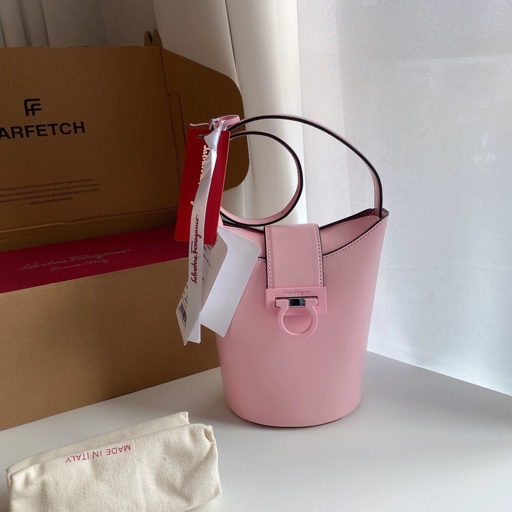 Túi Salvatore Ferragamo Trifolio bag