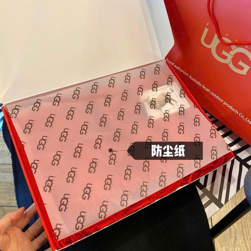 Khăn dạ UGG tua rua