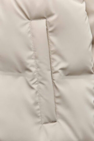 Jacket phao Zara dáng lửng