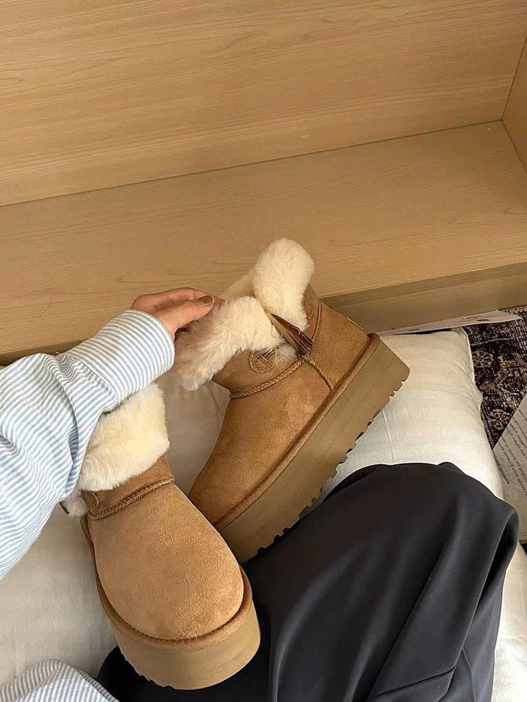 Boot lông lửng UGG