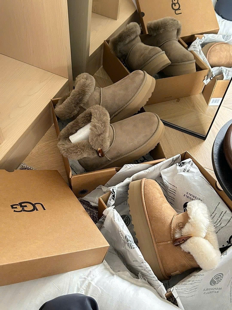 Boot lông lửng UGG