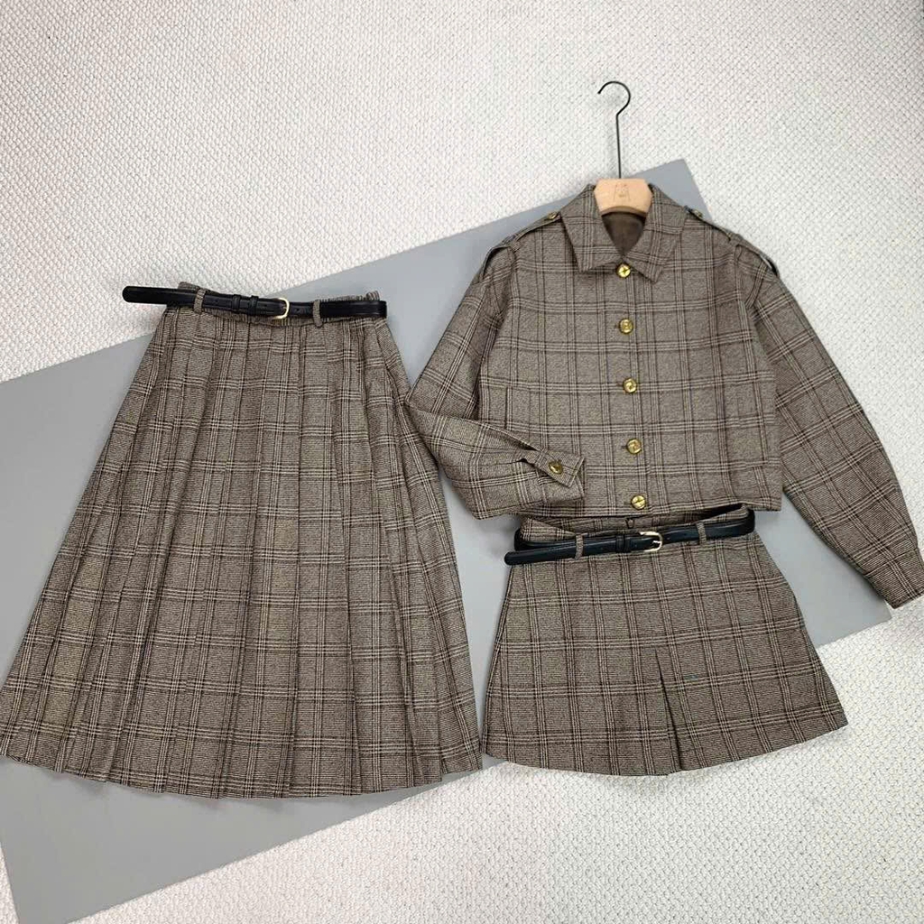 Áo khoác khaki Sel-Portrait cổ đức (tách set)