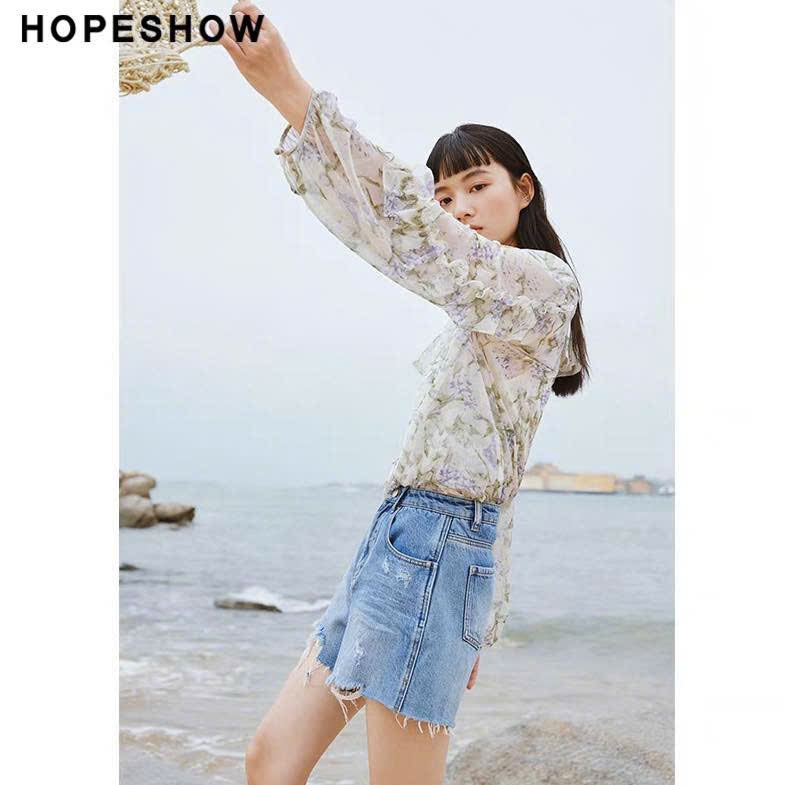Short denim GUESS gấu tua rua