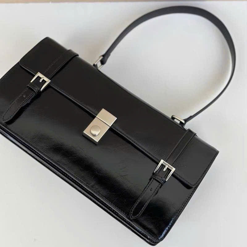 Túi Prada da trơn chữ nhật logo trắng