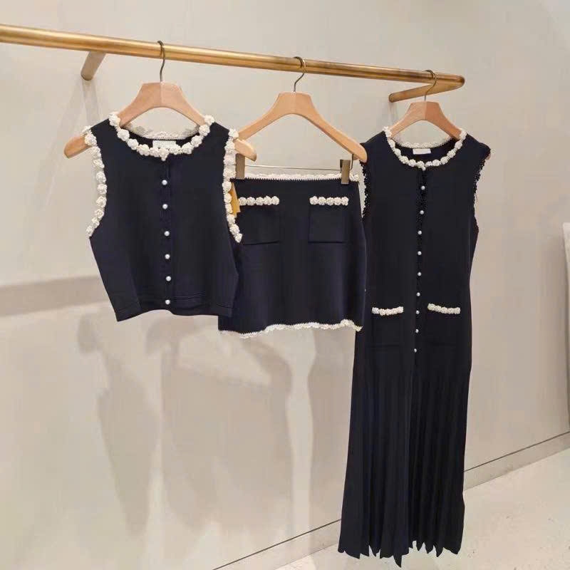 Áo len dệt Sandro đen viền hoa (2pcs tách set)