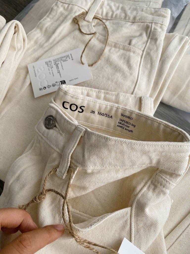 Quần denim COS suông màu kem