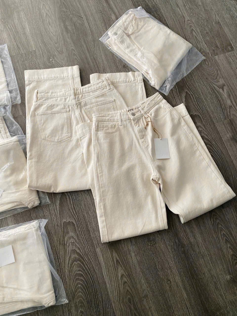 Quần denim COS suông màu kem