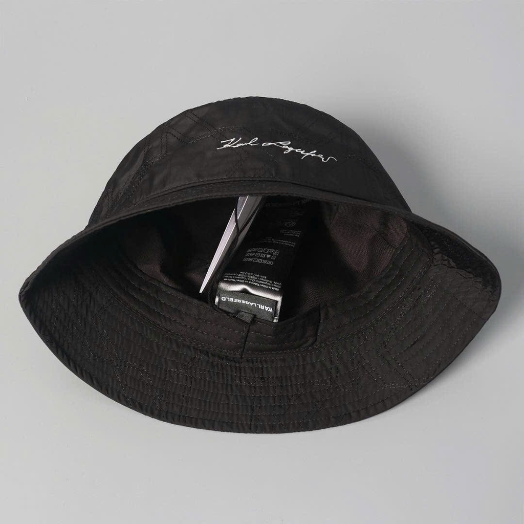 Mũ bucket Karl Largerfeld màu đen logo ông già