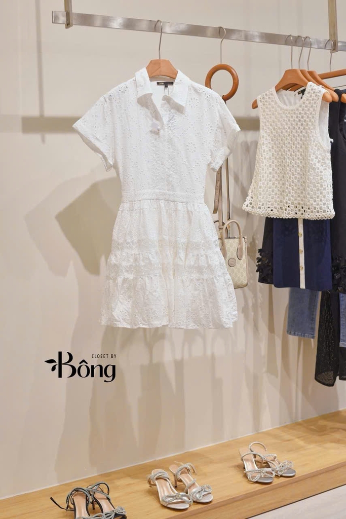 Váy sơ mi Maje trắng cổ đức ren dập dáng ngắn