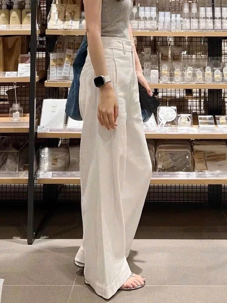 Quần jean trắng Zara dáng suông