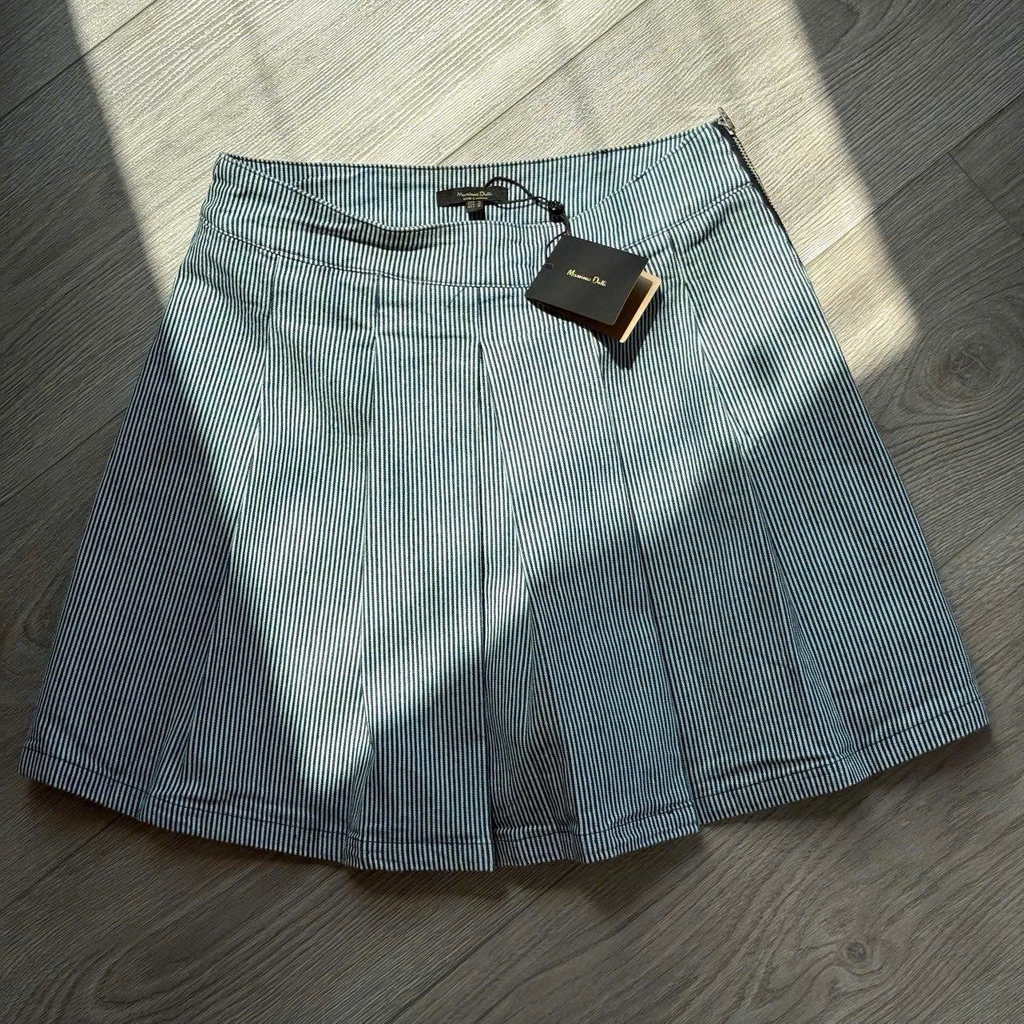 Chân váy kẻ xếp ly Massimo Dutti