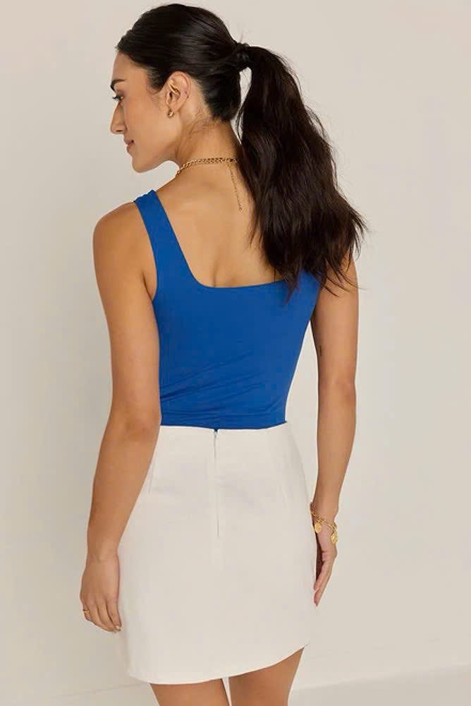 Chân váy mini thêu Francesca's