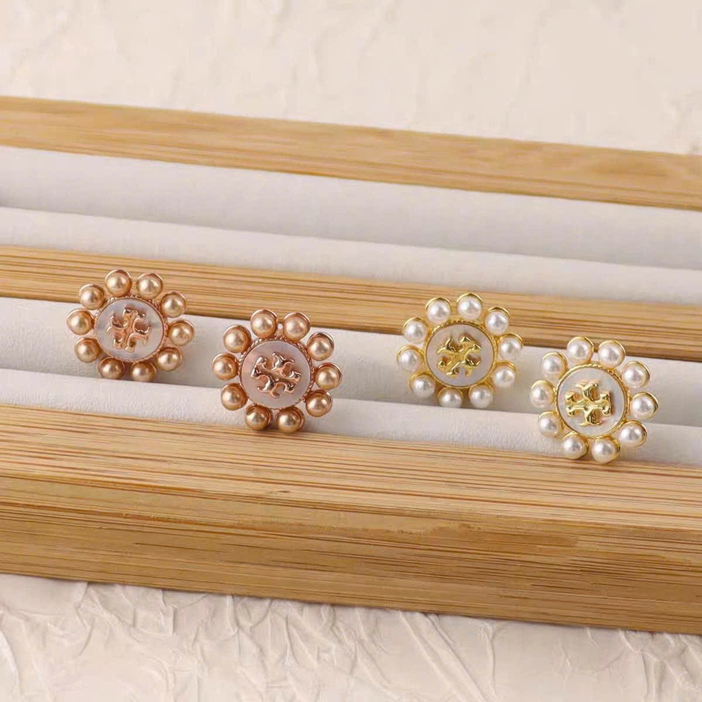 Khuyên tai Tory Burch 2 màu dư xịn