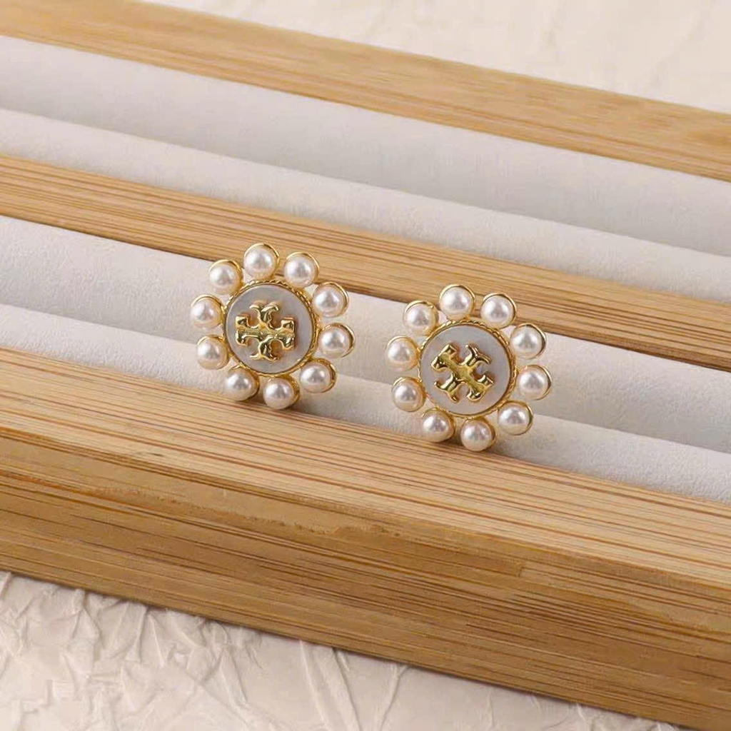 Khuyên tai Tory Burch 2 màu dư xịn