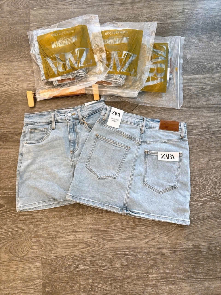 Short váy denim Zara màu nhạt co giãn 4 chiều