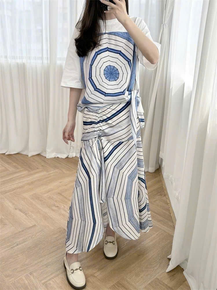 Chân váy maxi họa tiết xoắn ốc