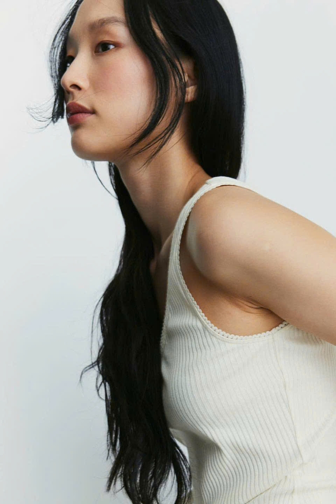 Áo thun tăm H&M viền ren 4 màu