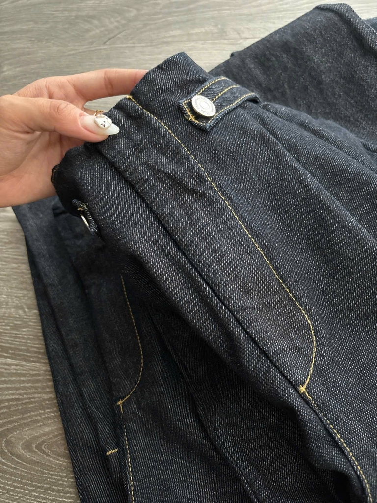 Quần denim Massimo Dutti suông