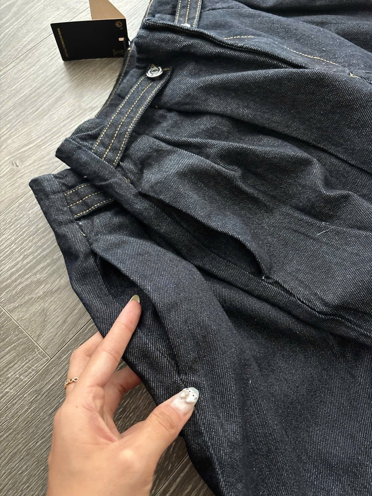 Quần denim Massimo Dutti suông