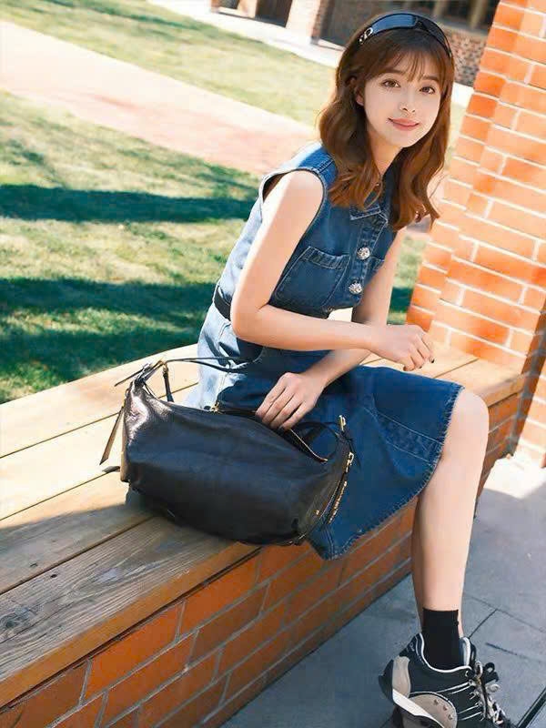 Váy jeans Self Portrait khuy đá kèm belt