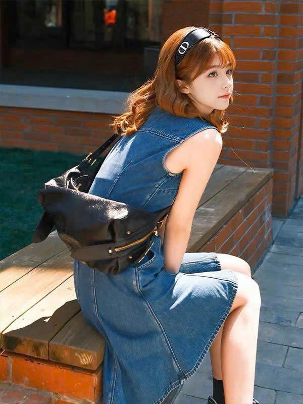 Váy jeans Self Portrait khuy đá kèm belt