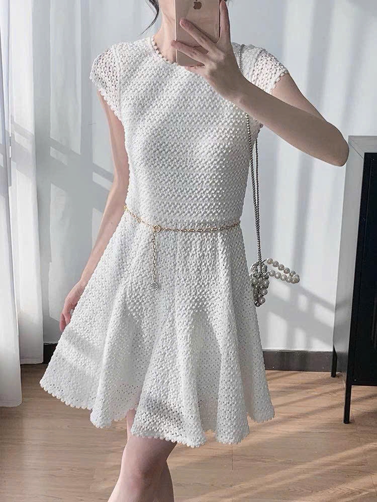 Váy len lưới Maje trắng kèm belt xích dáng A lửng