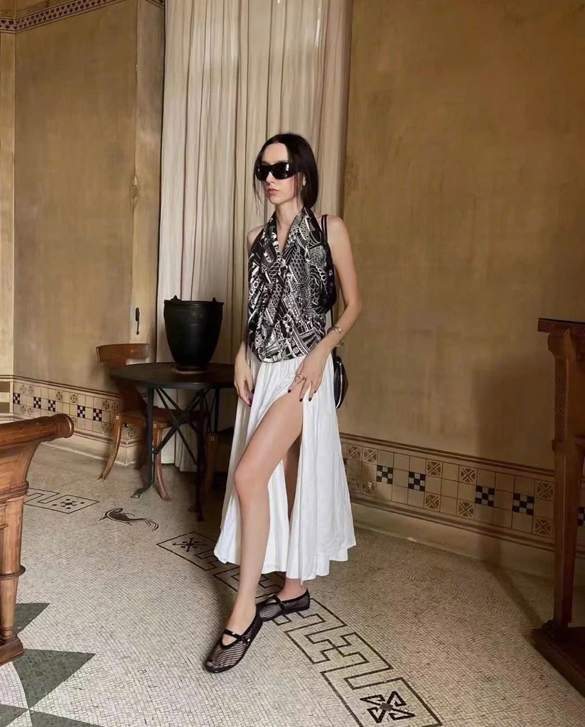Giày Ballet ALAIA bằng lưới cá