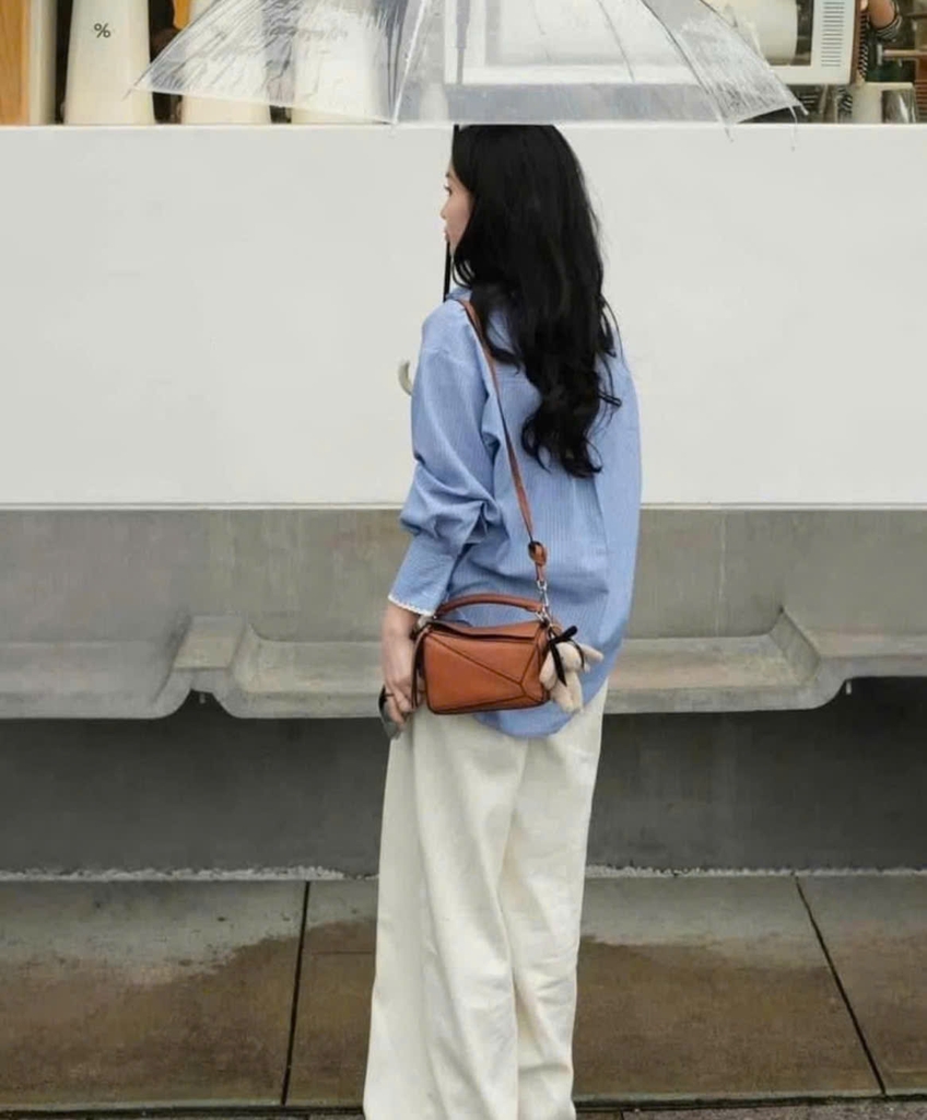 Túi Loewe đeo vai bằng da Puzzle Edge