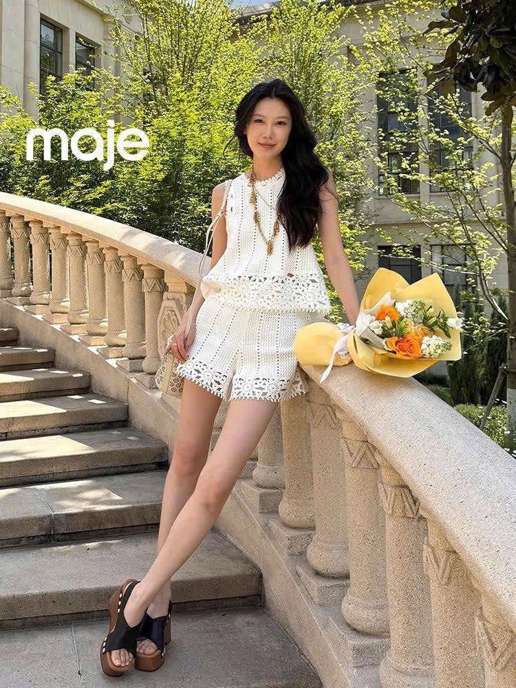 Áo sát nát guipure hở họa tiết mặt trời