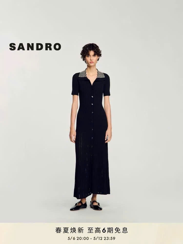 Váy Sandro màu đen maxi cổ đính cườm
