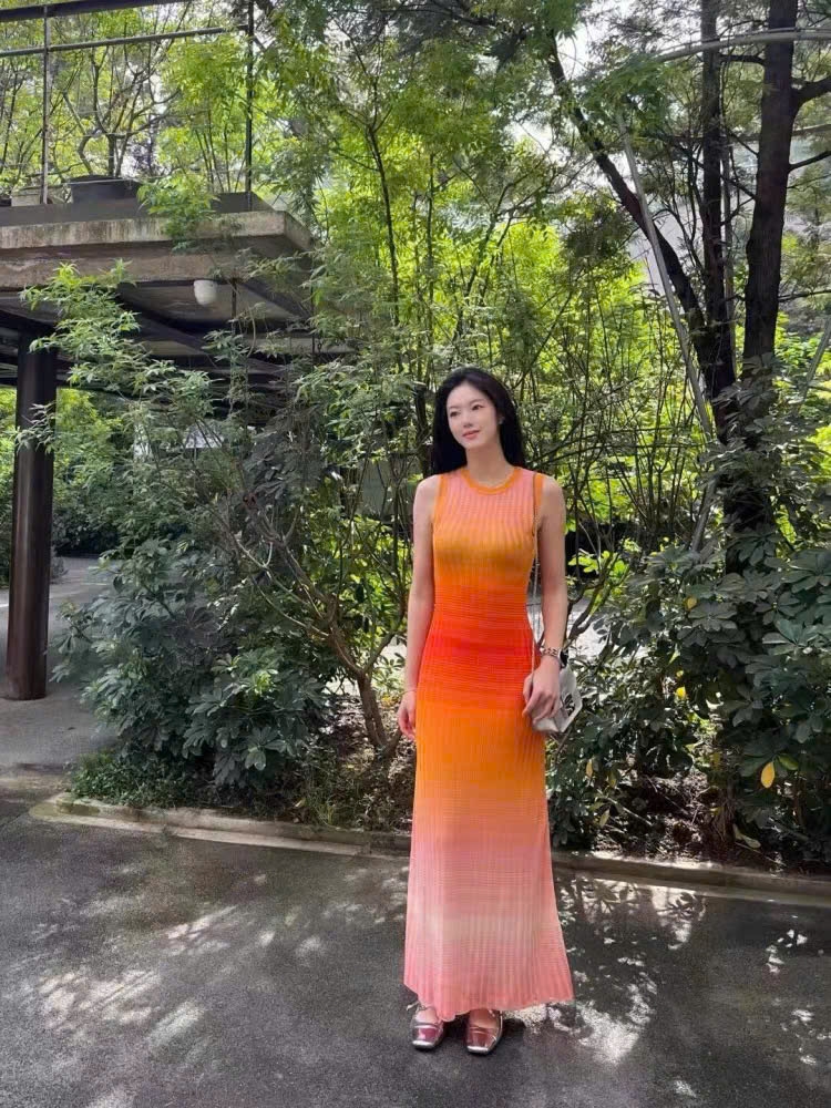 ĐẦM DÀI MAXI KHÔNG TAY DỆT KIM