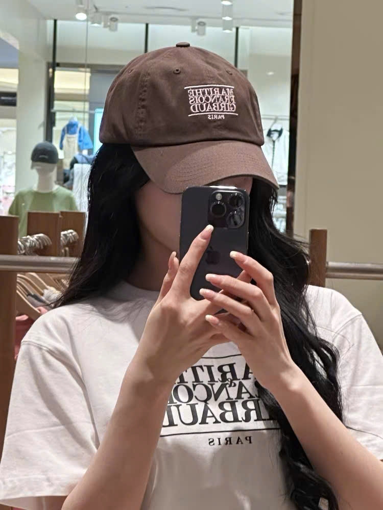 Mũ lưỡi trai Marithe Fracois