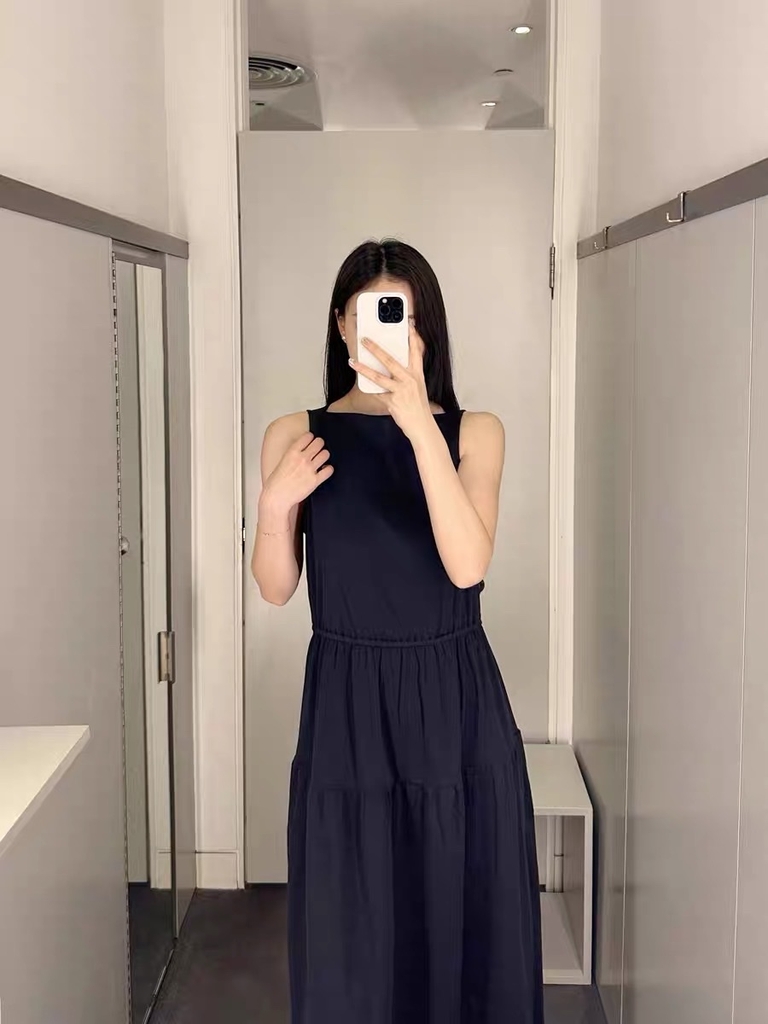 VÁY MIDI CỔ THUYỀN TỤ HÌNH