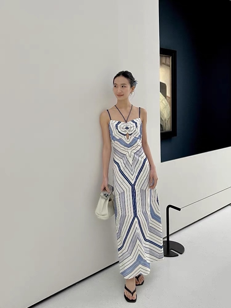 VÁY MAXI HỌA TIẾT XOẮN ỐC