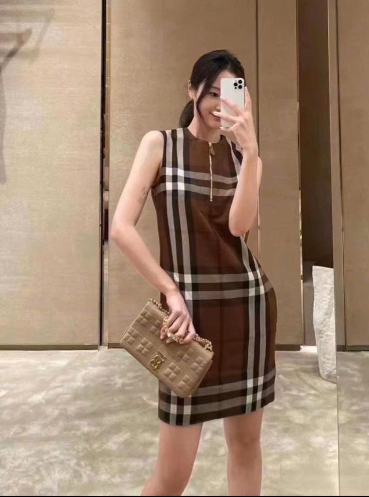 Váy midi màu nâu Sofy BURBERRY