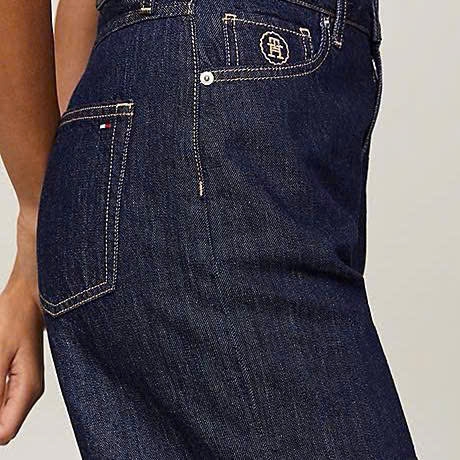 Short jean Tommy màu chàm dáng lửng