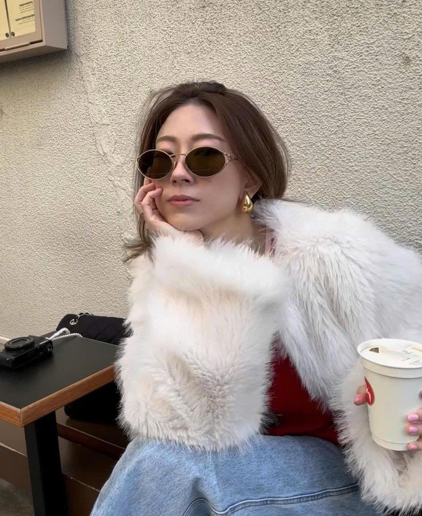 Kính Miumiu OMU52YS - Bản VIP fullbox