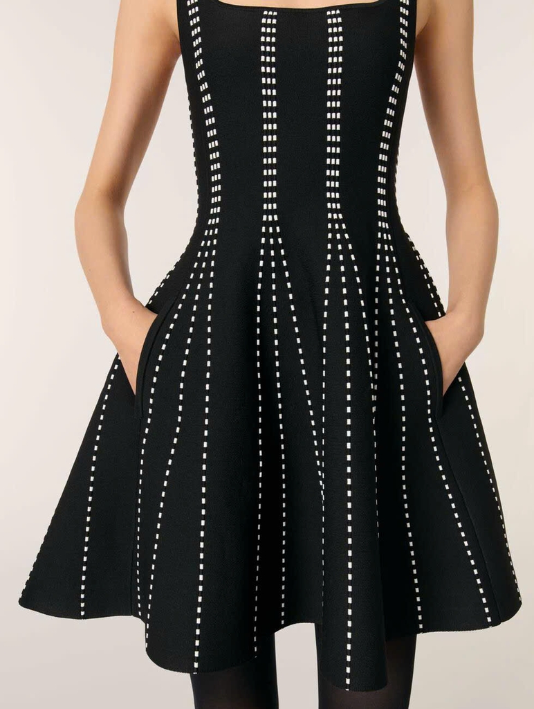 Váy dệt kim jacquard ngắn