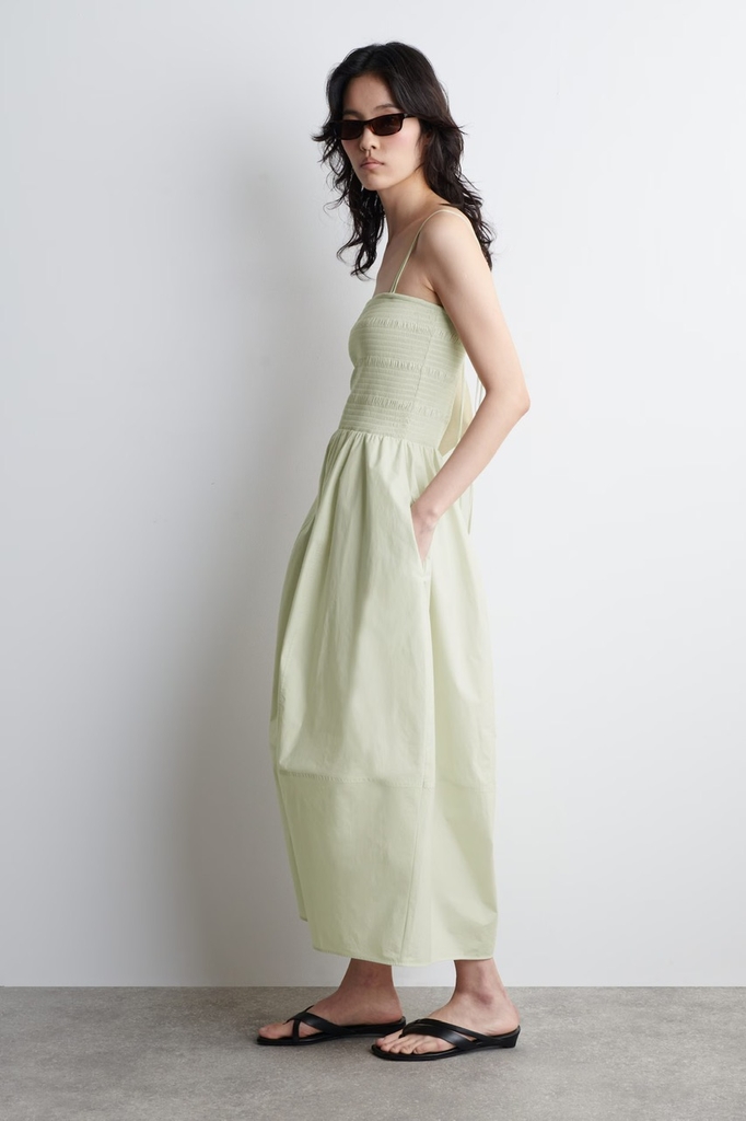 Váy maxi COS chun thân 2 dây