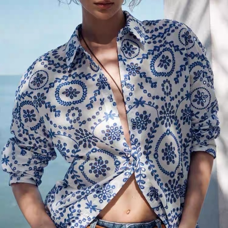 Sơ mi Zara trắng cổ đức thêu ren chỉ