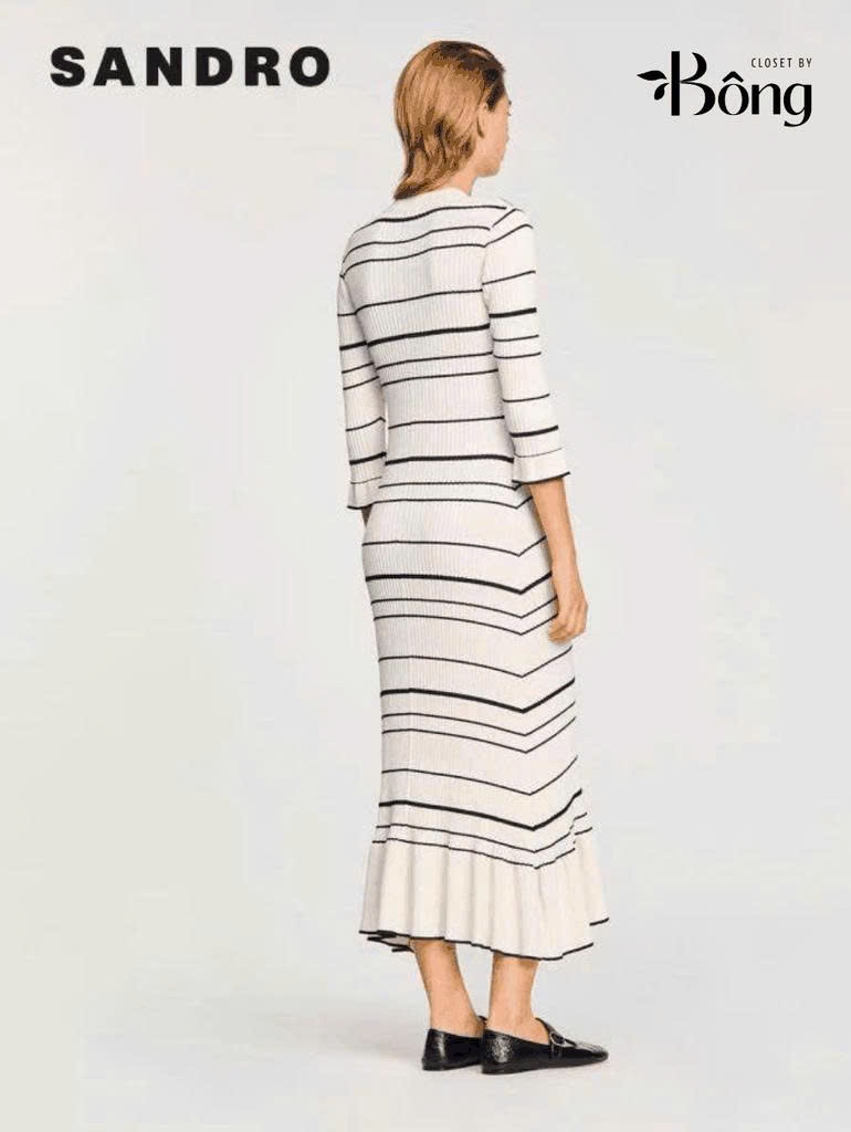 Maxi Sandro dệt kim kẻ ngang tay lỡ viền bèo cổ V