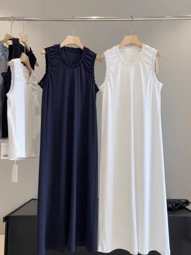 Maxi COS sát nách bèo cổ