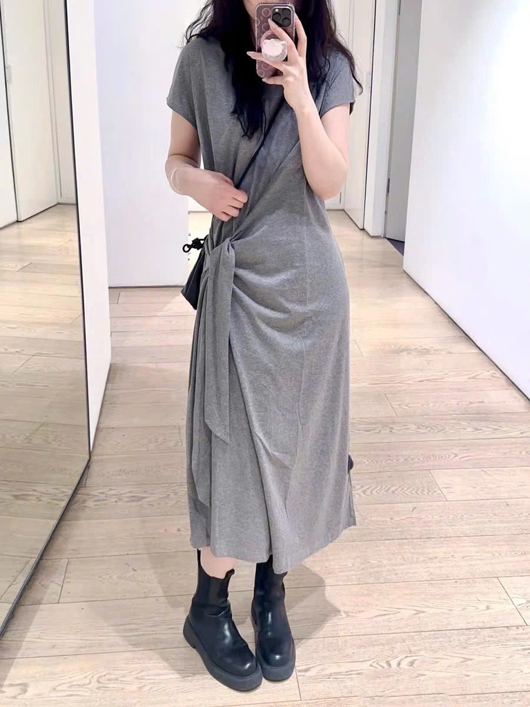 Maxi COS cổ tròn màu ghi cột belt