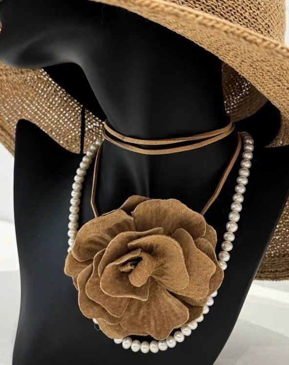 Chocker Zara flower