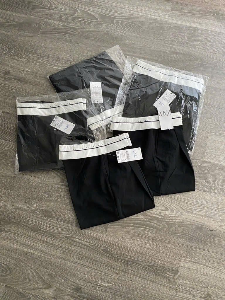 Quần Zara cạp trắng